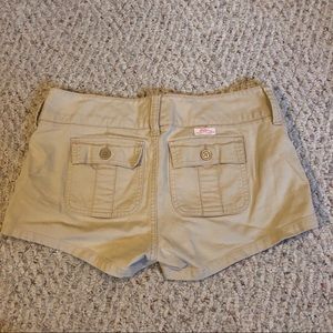 Abercrombie & Fitch Shorts - Abercrombie & Fitch shorts size 4 Abercrombie & Fitch Shorts - Abercrombie & Fitch shorts size 4